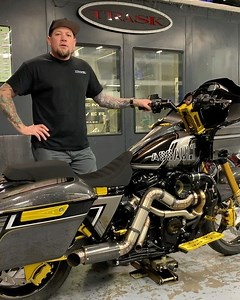 145K views · 1K reactions | We present to you the internet breaker Trask Assault Glide #3 #turboyourharley #traskperformance #harleydavidson #roadglide #performancebagger #turbo #carbonfiber #200hpclub #harley #turboharley #roadglidenation #roadglideporn | Trask Performance | Facebook