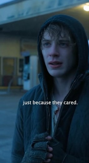 “No one’s ever made me food just because they cared.” A line that hits like a quiet heartbreak… and opens a story that feels like a scene from a winter drama you can’t stop watching. A retired teacher. A boy who vanished twenty years ago. And an envelope that should never have found its way back to her hands. The moment Mrs. Hayes unfolded that old photograph—the abandoned gas station, the scribbled plea, the handwriting she recognized instantly—everything inside her stopped. Because the child s