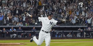 7th straight and a sweep: Rizzo ties it, wins it