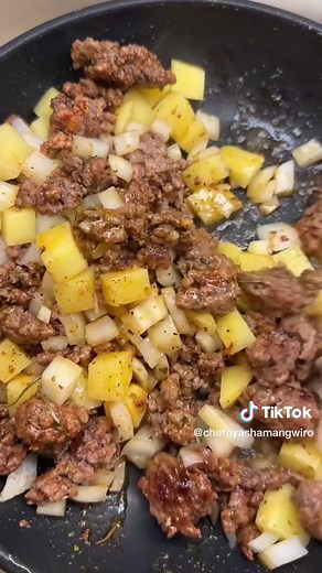 Delicious Chunky Beef Pot Pie Recipe