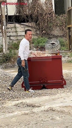 Forklift Dump Hopper – Dual Opening Self Dumping Forklift Hopper for Waste Handling Speedone