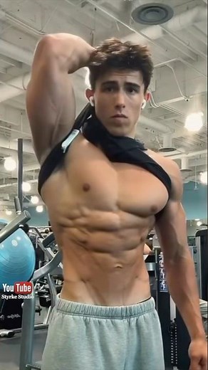 Teen Bodybuilding 19 Yr Old Fitness Model Shredded Abs Muscle Pump Jesse Wilson Styrke Studio #abs