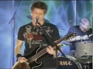 Crossfade - Cold (Live On Kimmel) - 2004