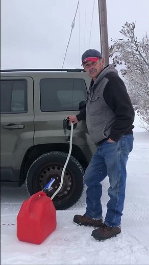 Battery Powered Gas Can Fuel Transfer Pump / Gas Can Pump - PumpMatic