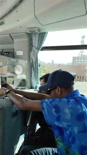 japan ki local bus ride bhot hi affordable and unique experience raha guys.conductor ki jarurat nahi