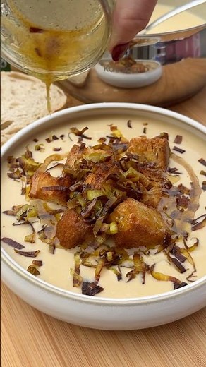 Soup Sunday: Caramelised Leek and Potato Soup