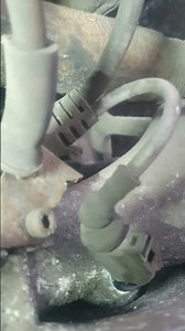 Audi Q5 rear Abs Sensor easy to remove after snapping on replacement