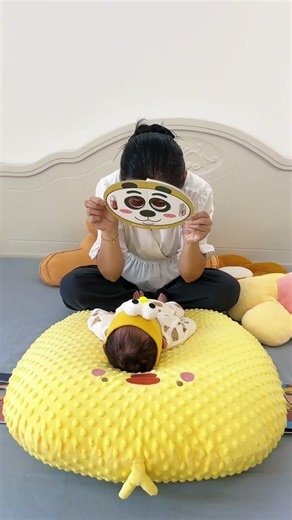 Babies Freeze in Curiosity When Faces Change on Every Page#shorts #babylearning #ytshorts