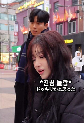 길거리에서 피아노와 노래의 환상적인 조화