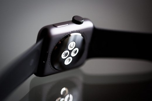 How To Charge Apple Watch Without Charger? | TechLatest