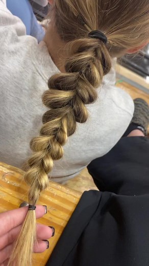More dragon braids! #gamedayhair #volleyball @kyla.conley
