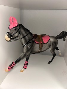 Breyer | Model Horse | Cross Country | Tack Set | Scale 1:9 | Breyer Horse Tack | Breyer Horse Accessories | Breyer Tack Sets | XC | Pink | - Etsy