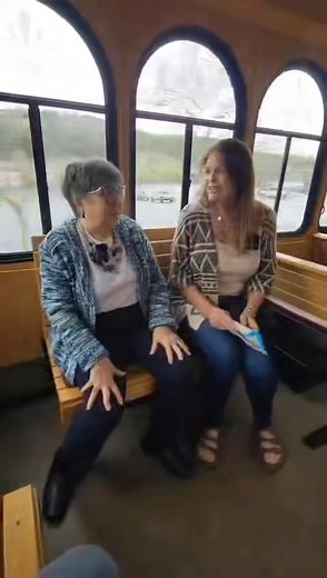 It’s time for another Francie Fridays! This week, Francie explored Historic Downtown Branson and the free Trolley! 🚋 | Explore Branson