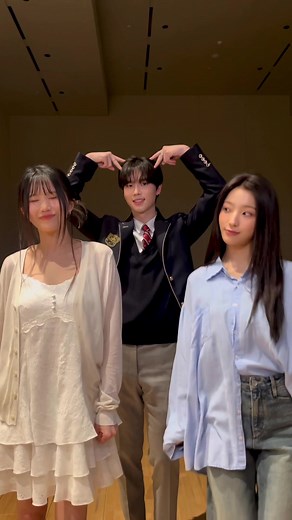 한림예고 레전드 선배님들과 함께한 뿌잉뿌잉 #menow #fromis_9 #프로미스나인 | fromis_9