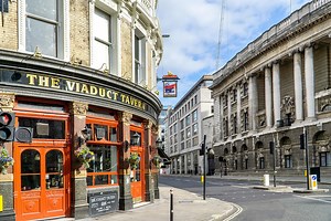 Drink Thy Fill at 12 of London’s Oldest Pubs