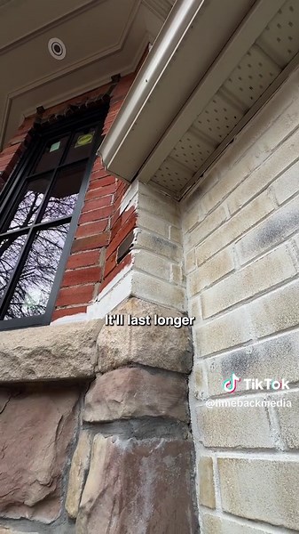 Choosing Brick Stain Over Paint for Lasting Color