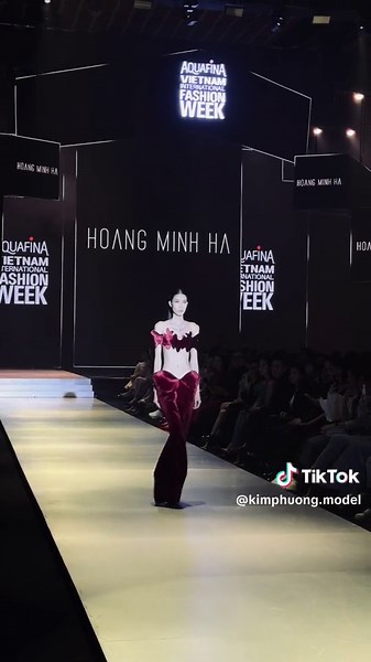 Say yes to heaven #kimphuong #vifw #asianmodel #avifw