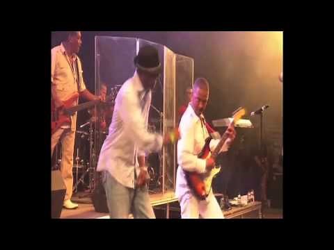 Kool & The Gang - Get Down On It (Live @ Glastonbury)