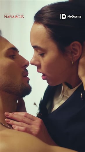 Aubrey Sinclair on Instagram: "Link in comments. In the treacherous world of Sold to the Possessive Mafia Boss, Xavier's icy exterior melts away in a moment of raw vulnerability. Jane witnesses a side of him she never imagined, as a powerful confession binds their fates. Their chemistry ignites, blurring the lines between peril and passion. ❤️ #MafiaRomance #AlphaMale #DarkRomance #soldtotheposessiveboss"