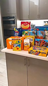 ASMR Snack Restocking 🍪🍬🍫 #asmrvideo #asmrfb #asmrrestock #restock #restocking @topfans | 5masmrc