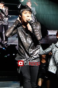 [EXCLUSIVE] [JYJ World Tour] JYJ brings down the house in New York City!