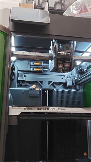 Bambu Lab H2D и его продуманные приятности.