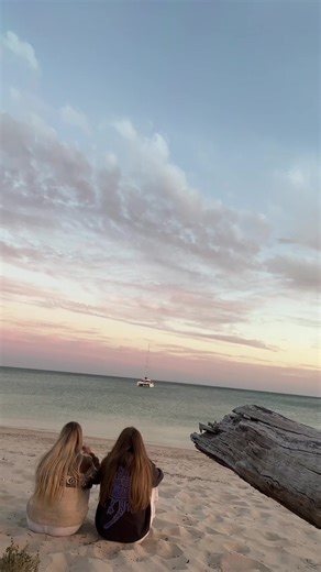 Explore Aesthetic Holiday Calm with Sofia