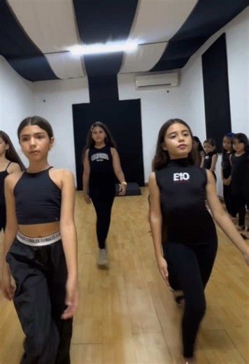 Mini Models y su Futuro en el Modelaje