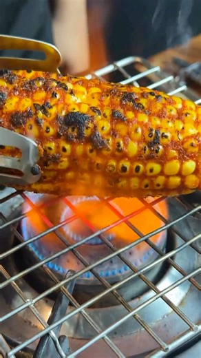 Spicy Roasted Corn #shorts #spicyroastedcorn #corn #asmr #viral #trending #kitchenhub #cornrecipe