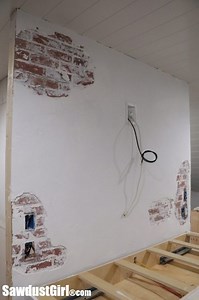 Chipped Plaster Brick Wall - faux technique