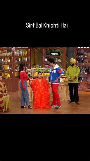 Colors TV Shows on Instagram: "日本では、人の足音を電気に変換する特殊な床タイルが活用されています。 このタイルは、人が歩く際に発生するエネルギーを捉えます。 歩くと、体重と動きによってタイルに圧力がかかります。 タイルはわずかに曲がり、力学的エネルギーを生み出します。 タイル内部の感圧素材がこのエネルギーを電気に変換します。 一歩ごとに微量の電気が発生しますが、何百万歩も歩けば、LEDライト、デジタルディスプレイ、センサーを動かすのに十分な電力になります。 駅のような人通りの多い場所では、毎日約240万歩がこのシステムにエネルギーを供給しています。 この電気は蓄電またはすぐに使用することができ、従来のエネルギー源への依存を減らし、持続可能な都市インフラを支えます。 この方法は、人々の日常的な動きを実用的な再生可能エネルギー源に変えます。 #laughterchef #explorepage #explore #comedy #funny"