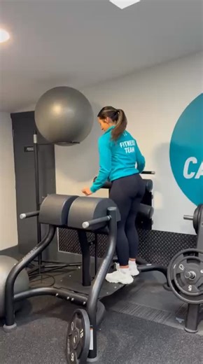 PureGym London Clapham on Instagram: "The GHD hip extension machine focuses on hip movement while keeping the torso and spine static and neutral. Targets the glutes, hamstrings and lower back by hinging at the hips. If you need any help with it, just ask member of staff to help you. 💙🙌🙃"