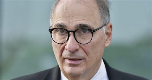 Does David Axelrod visit with Pope Leo XIV signal a future meeting with former President Obama?