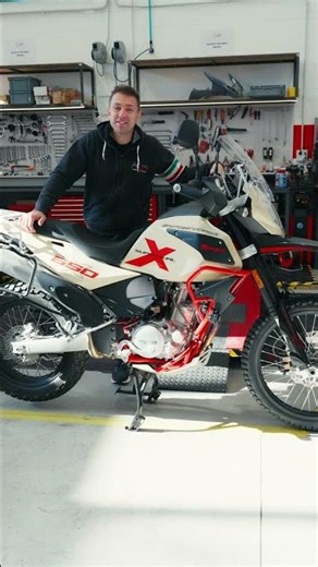 SWM SuperDual 650 X: sensazione da vera endurona‘old school #SuperDual650 #SWMMotorcycles