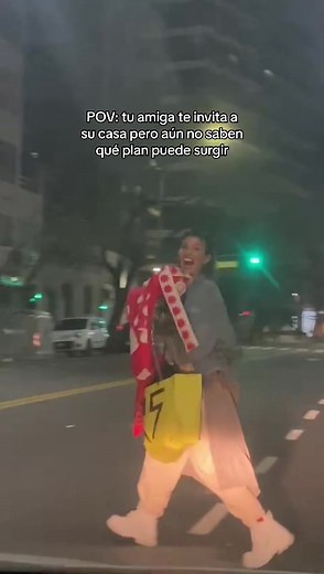 Sip. Somos. 😂🍫🍿🥛/🍹🥂🍷🥳