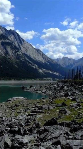 Cheltenham Badlands – Ontario’s Iconic Natural Heritage 🌄 | Travel Video 4K