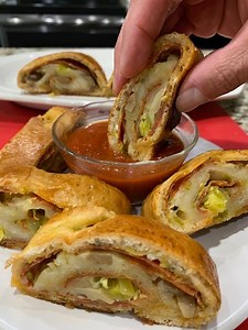 36K views · 2K reactions | Delicious cheesy stuffed pizza bread Hard to resist this tasty stuffed pizza bread, so why fight it. #pizza #dinner #appetizers #easyrecipes | Scott & Karen | Facebook
