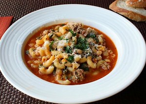 Meet Pasta Fazool, the Italian-American Version of Tomato Soup