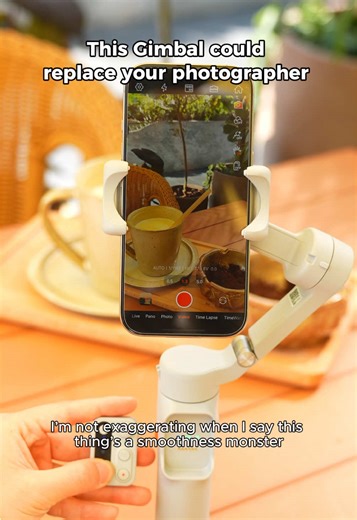 If better content is your 2026 goal, start here 🚀 One tap locks the AI tracking, ultra-stable follow shots keep you in frame, and the remote gives you full control from across the space. No extra crew needed. Special event pricing plus free shipping makes it even better #gimbal #creator #contentcreators #hohem #selfie