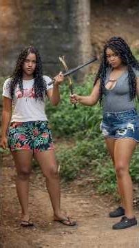 Friend who borrows clothes and doesn't return them #shortvideo #suspense