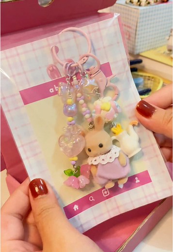 Packing Custom Orders: Keychains and Charms Tutorial