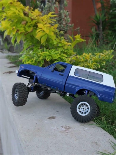 WPL C24 1:16 scale 4WD RC crawler modeled after the classic Toyota Hilux