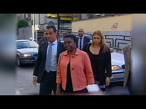 Σεσίλ Κιένγκε: Ως εδώ και μη παρέκει !