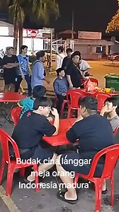 201K views · 1.3K reactions | Ramai betul puak puak dia ni.. kejadian berlaku di… read--mor.re | Niaga Kini | Facebook