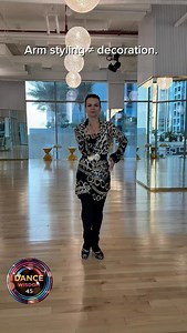 When the body leads, the arms don’t try to look pretty. They belong. Real arm styling looks effortless because it’s a result — not an add-on. Dance Wisdom in 45 seconds. Save it. Try it. Feel the difference. #DanceWisdom45 #ArmStyling #BallroomDance #MovementIntelligence #DanceEducation | Lydia Petrigova