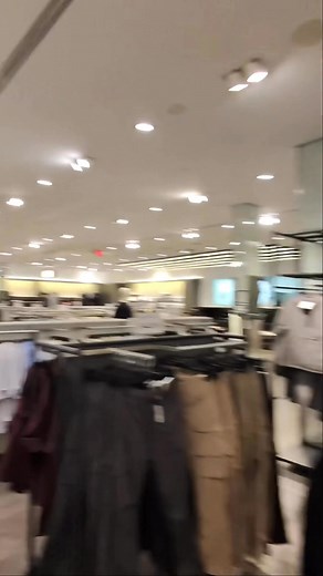 151K views · 3K reactions | Did you drop this money!!! #fyp #viral #foryou | Reallamonthigh | Facebook