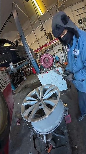 Expert Mechanic Shares Top Tire Removal Techniques!