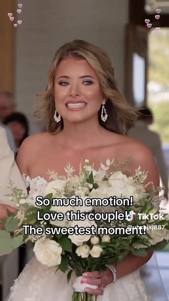 Emotional Wedding Moments That Will Move You