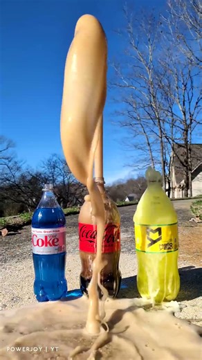 Popular Coke Sodas Vs Mentos (SLOW MO) (Coke, Sprite, Fanta) #satisfying #experiment #asmr
