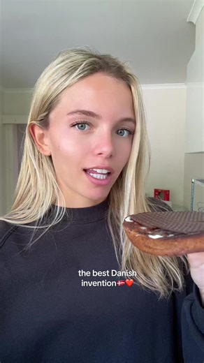 The best Danish invention isn’t Lego or bluetooth… it’s pålægschokolade. It’s the one thing I always ask my family from Denmark to bring for me ( rugbrød) #denmark #danish